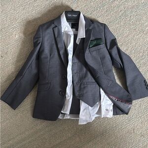 Boys Black and Bianco Gray 3 piece suit